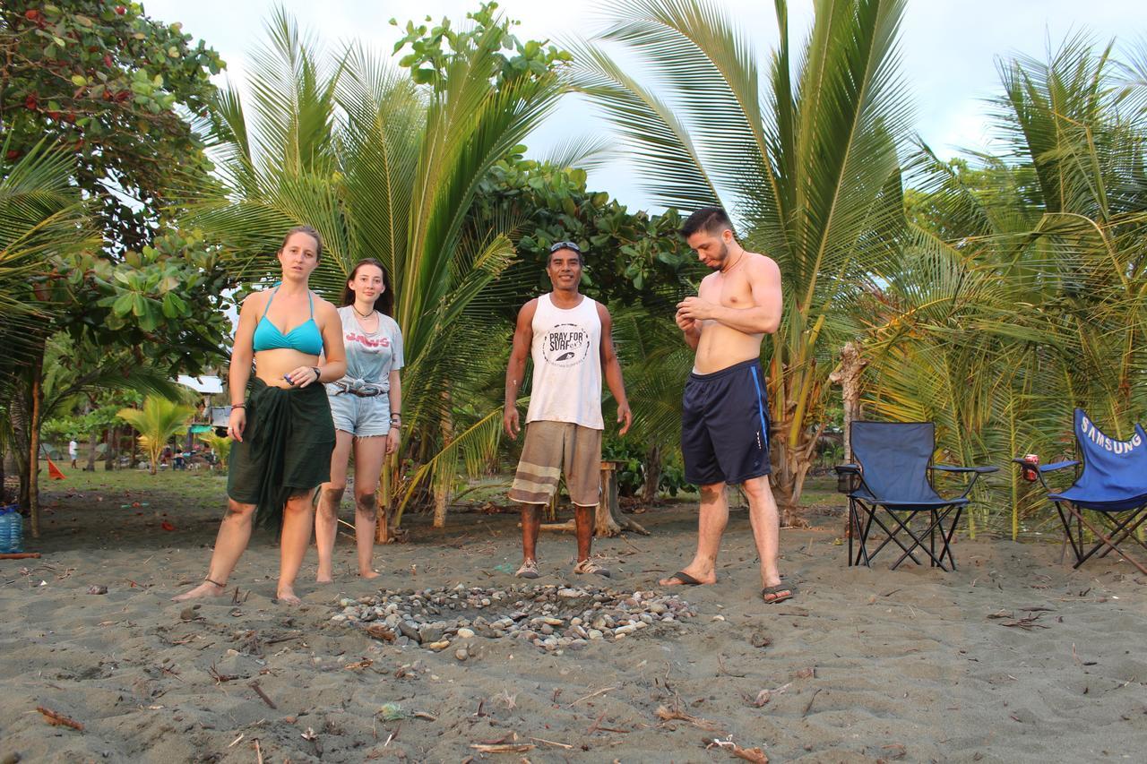 Miguel Surf Camp Quepos Exterior foto